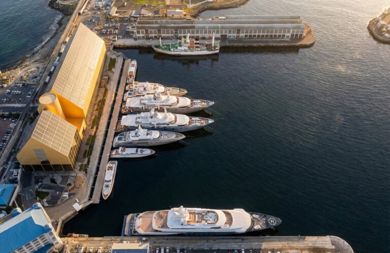 Super yacht marina @ V&A